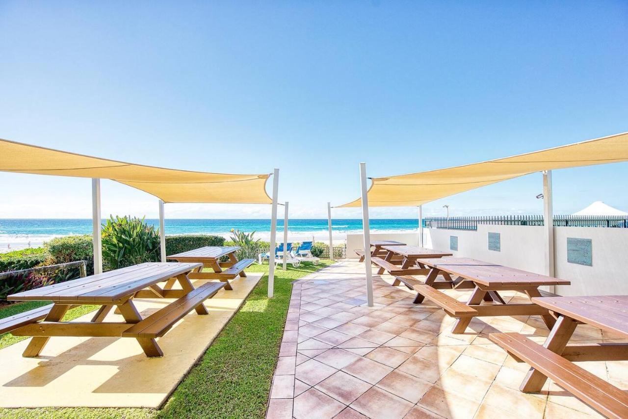Apartment Beachfront Resort-style In Surfers Paradise