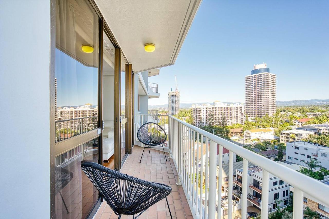 Apartment Beachfront Resort-style In Surfers Paradise Gold Coast