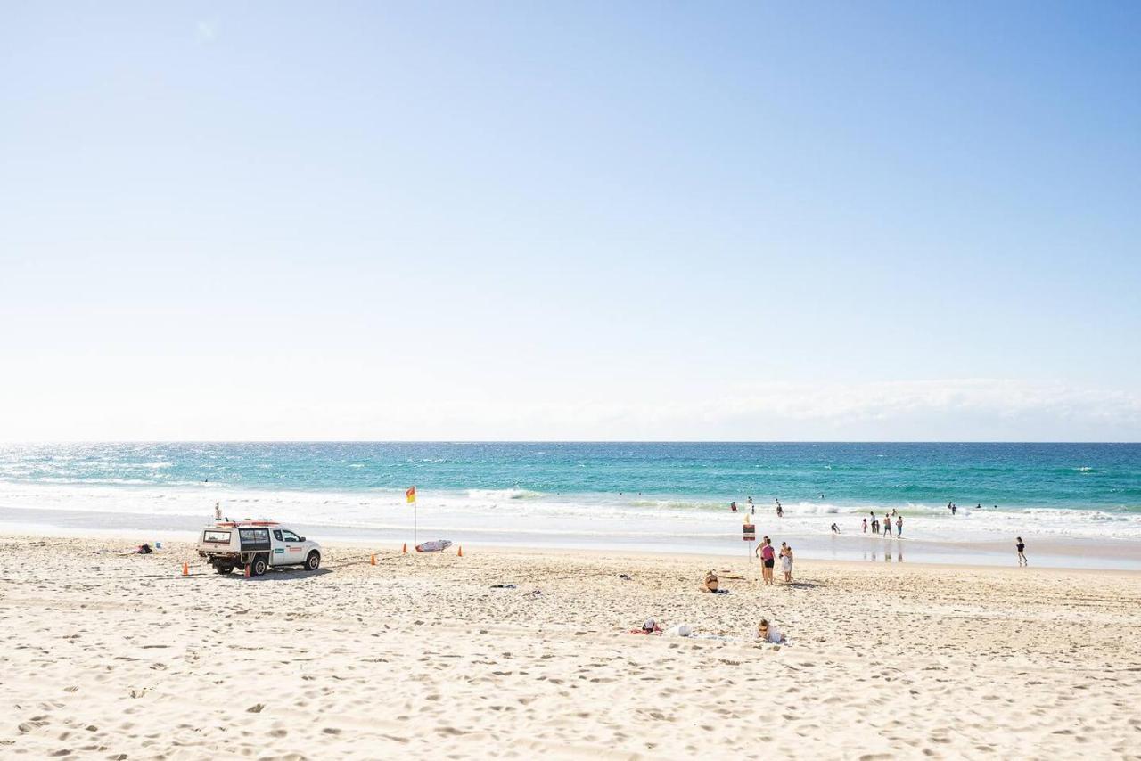 Beachfront Resort-style In Surfers Paradise